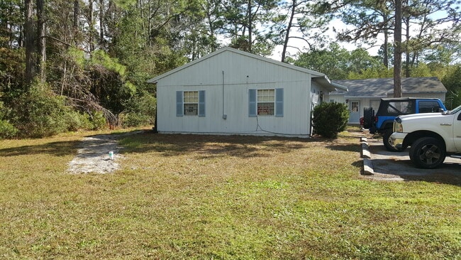 Building Photo - 7990 w homosassa tr Unit #2