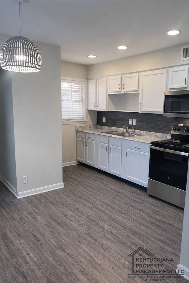 Photo - Welcome home to the heart of Louisville!-COMING SOON Unidad 2100-5