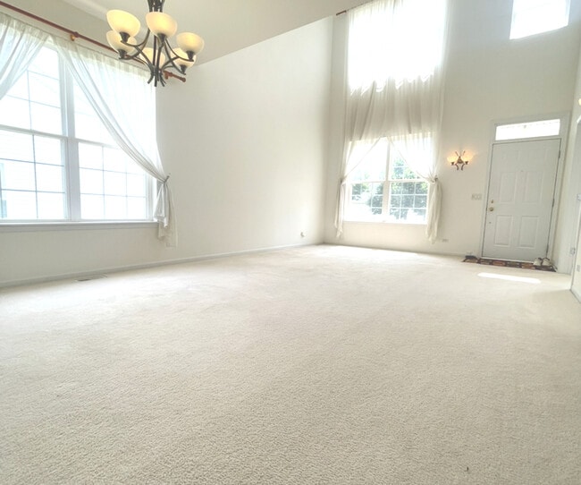 Photo - 1884 Fescue Dr