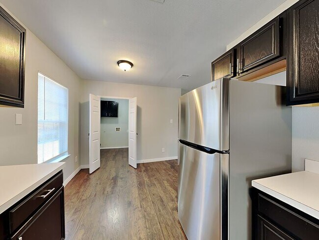 Photo - 3535 Pinebrook Dr