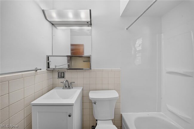 Photo - 1095 St Michaels Ave