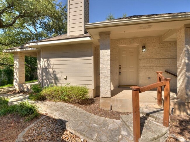Photo - 11 Troon Dr