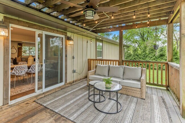 Photo - 305 NW H St Unidad ID1241296P