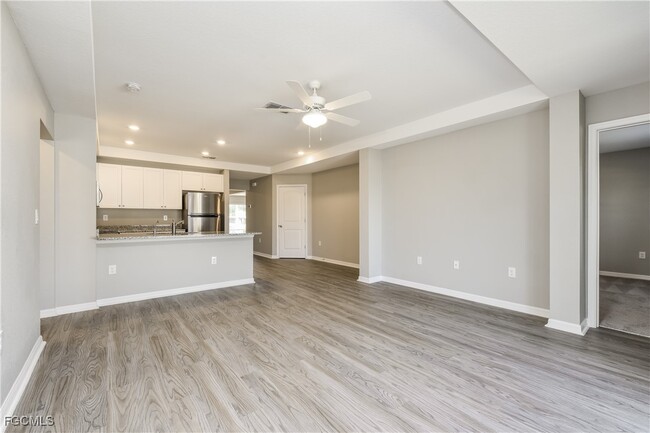 Photo - 621 NW 37th Pl