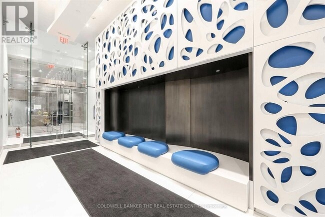 Photo - 1 Bloor St E Unit 6607