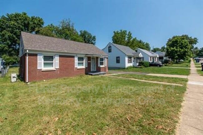 Photo - 817 Marcellus Dr