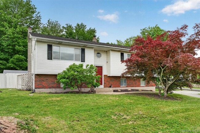 Photo - 76 Maureen Dr