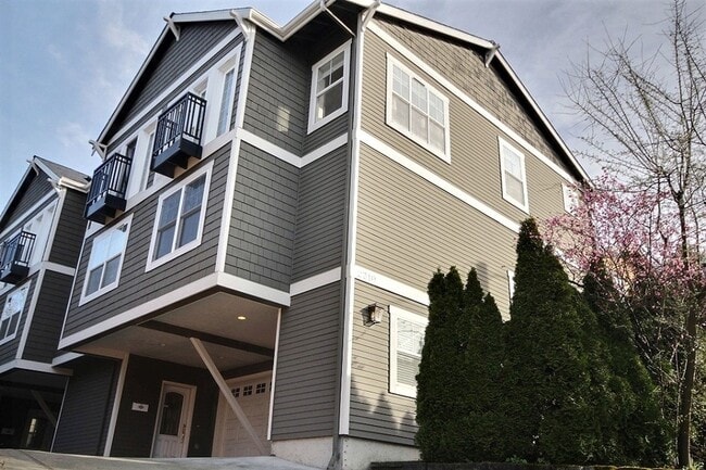 Building Photo - Corner lot Townhome -Incredible find in north Capitol Hill!