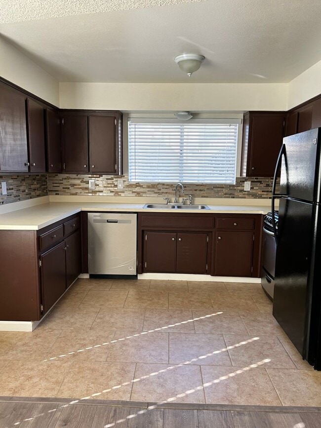 Photo - 816 Capehart Ct Unit A