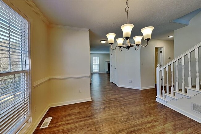 Photo - 162 Kipling Dr