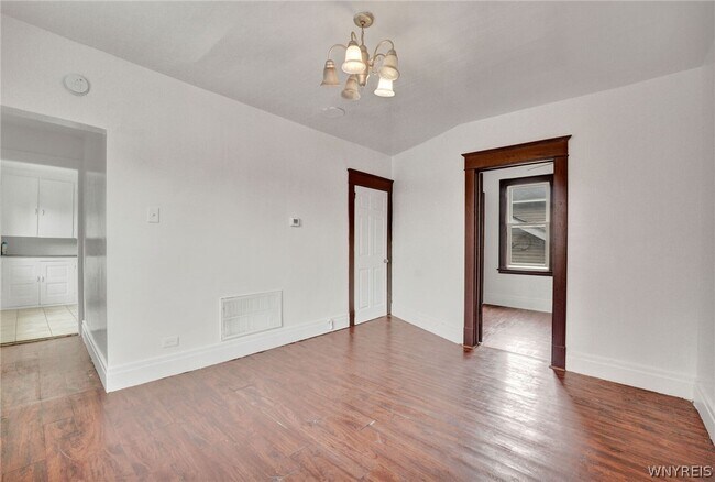 Photo - 214 Ludington St
