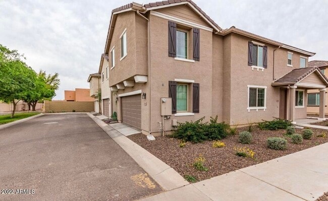 Photo - 2802 N 73rd Dr