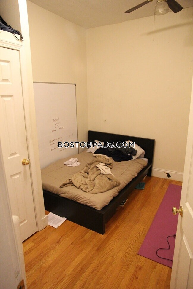 Photo - 43 Bay State Rd Unit 4R