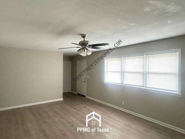 Photo - 4616 S 23rd W Ave