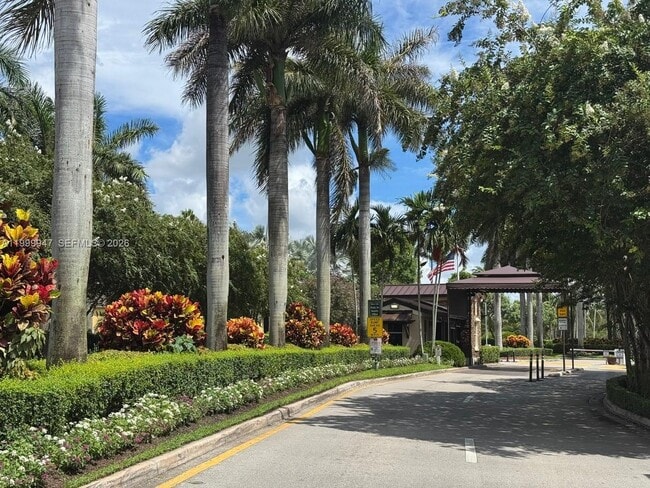 Building Photo - 1690 NE 33rd Ave Unit 210-6