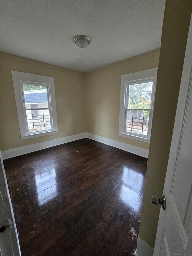 Photo - 114 Hurlburt St Unit 1