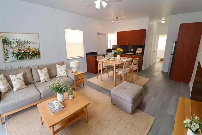 Photo - 835 83rd St Unidad 6