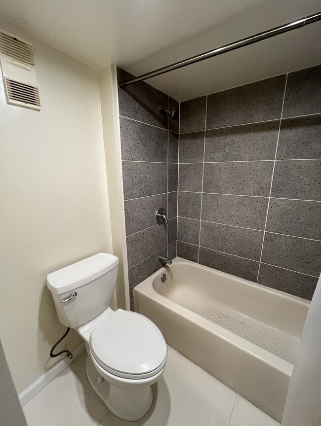 Photo - 2705-2715 Cherry Rd