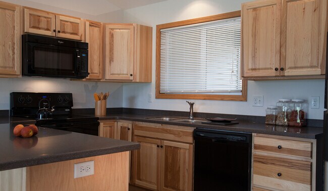 Photo - 955 70th Ave