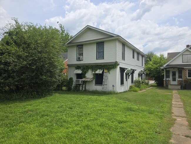 Photo - 308 S Rogers St