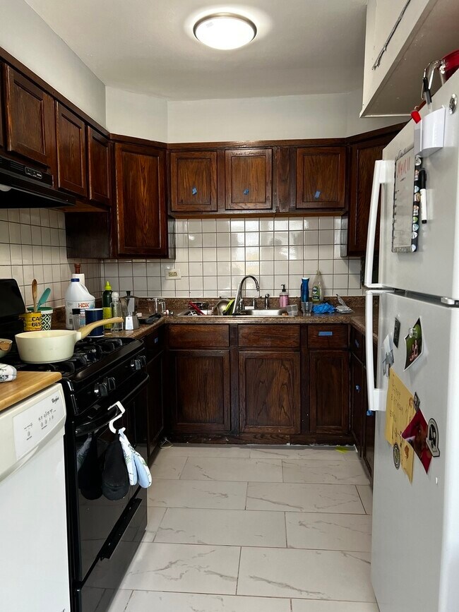 Photo - 5335 N California Ave Unit 504