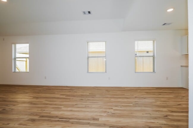 Photo - 11052 N Lake Mist Ln