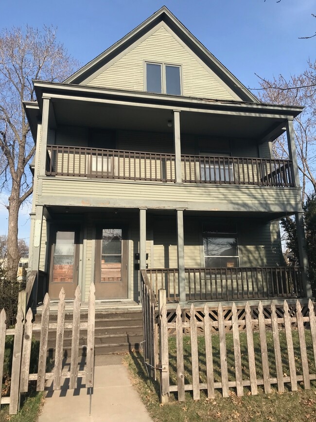 Building Photo - 1829 13th Ave S Rental