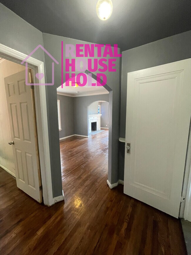 Photo - 10575 Beaconsfield St