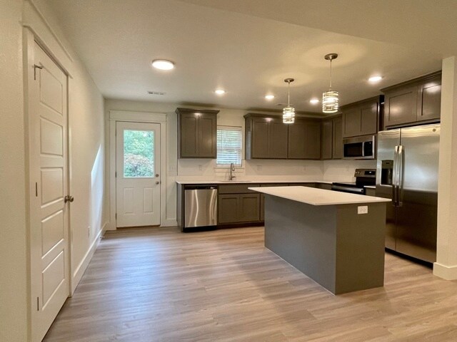 Photo - 18 Dinsmoore Ln