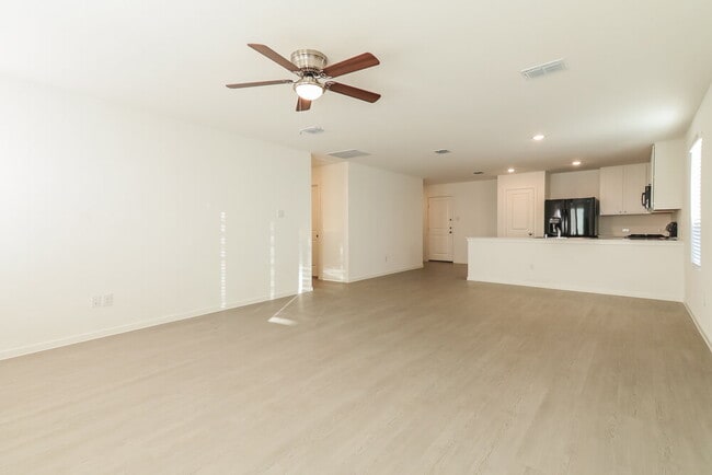 Photo - 5324 Agalinis Ave