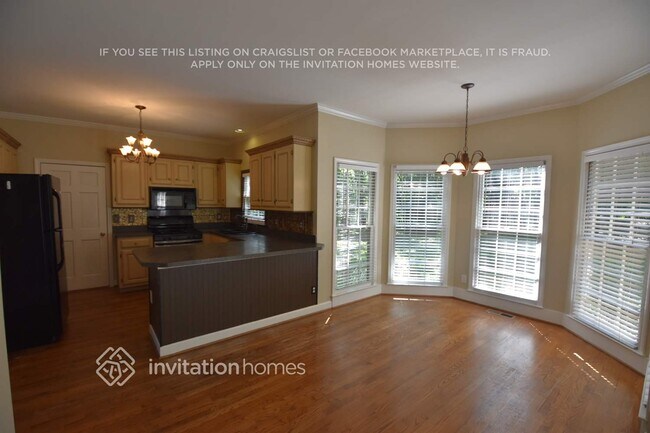 Photo - 4885 Leeds Ct