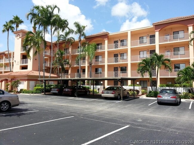 Building Photo - 6193 Pointe Regal Cir Unit 404
