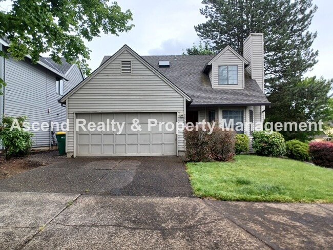 Building Photo - Ready Immediately Summer Lake 3 Bed on Corner Lot, Fenced Yard, Primary Bed on Main Level