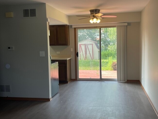 Photo - 1793 Goddard Ln