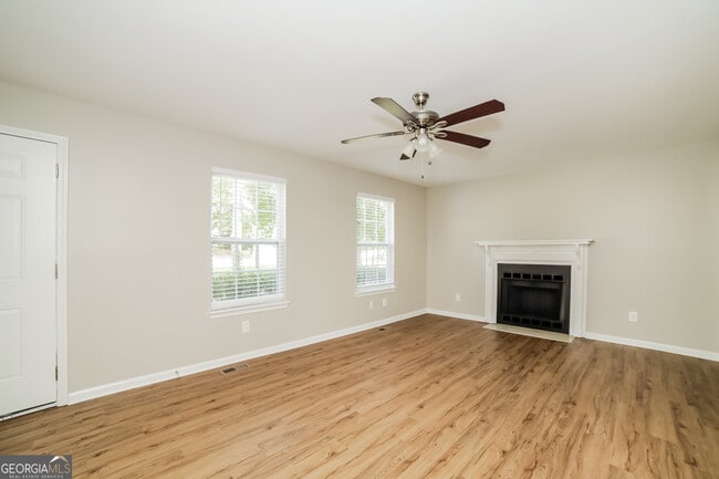 Photo - 117 Mayflower Cir