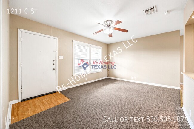 Photo - 1211 C St