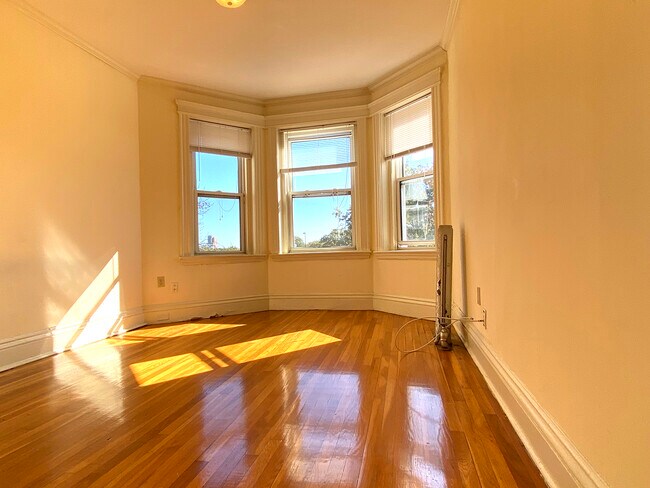 Photo - 102 Queensberry St Unidad 21