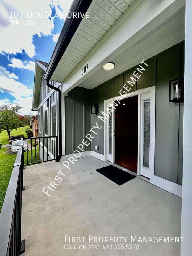 Photo - 107 Douglas Dr