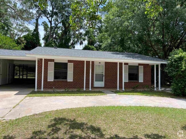 Building Photo - 2307 Alder Dr Rental