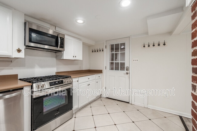 Photo - 1707 Kilbourne Pl NW