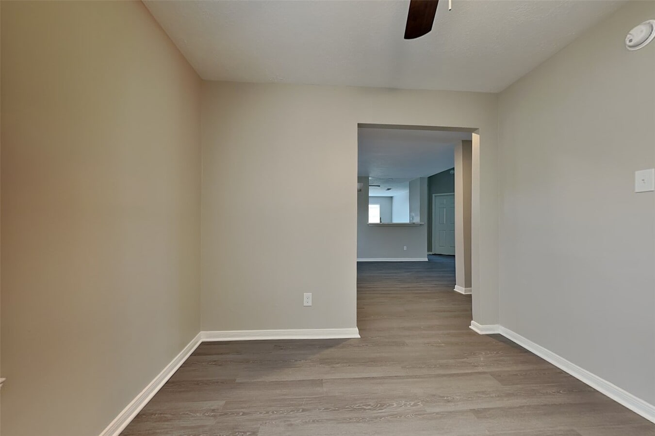 Photo - 31115 Perlican Dr