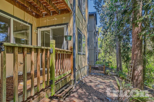 Photo - 7535 SW Onnaf Ct