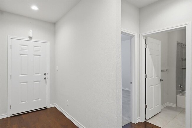 Photo - 5965 Malta Cir
