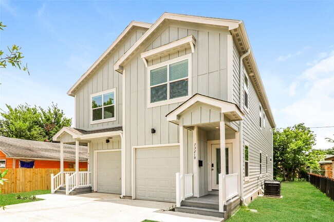 Photo - 7321 Conley St