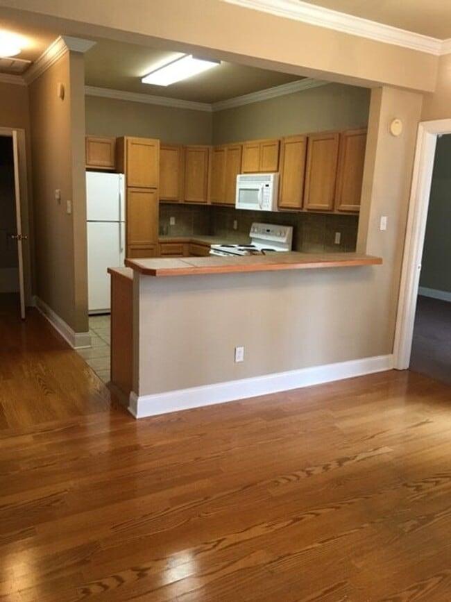 Photo - 2 bed 2 bath Condos Unit 213-4
