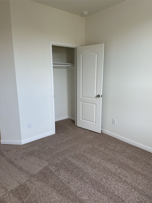 Photo - 3019 Kastania Ln