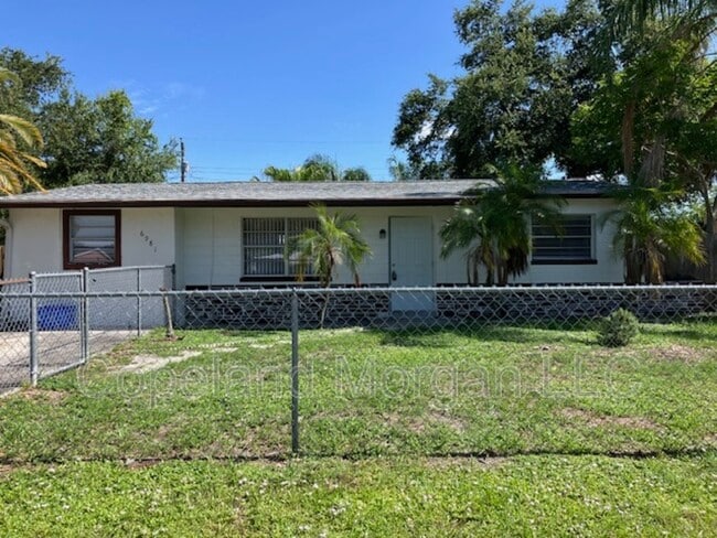 Building Photo - 6981 78th Ave N