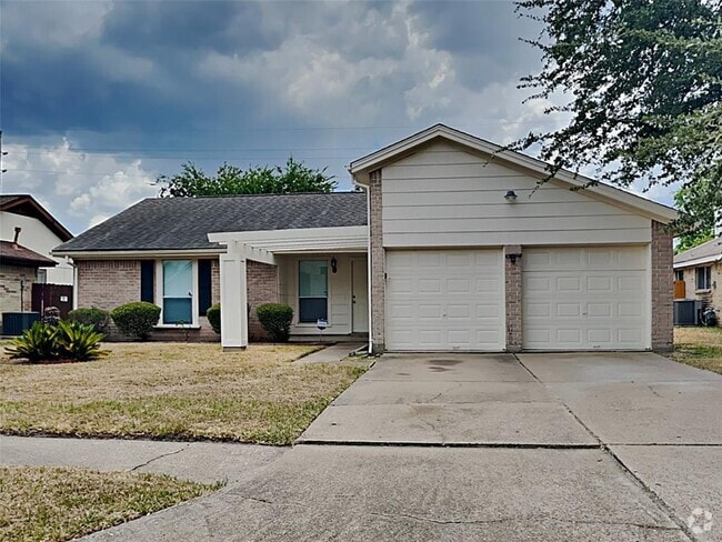 Building Photo - 7323 Silver Star Dr Rental