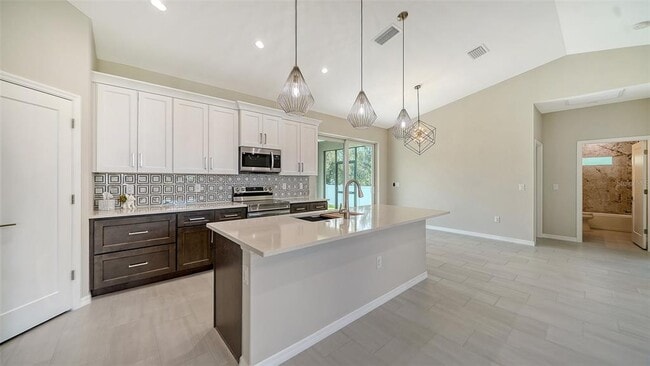 Photo - 6227 Tropicaire Blvd