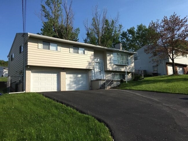 Building Photo - 4148 Marietta Dr Rental